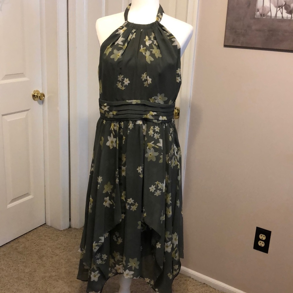 Vince Camuto size 14 halter dress